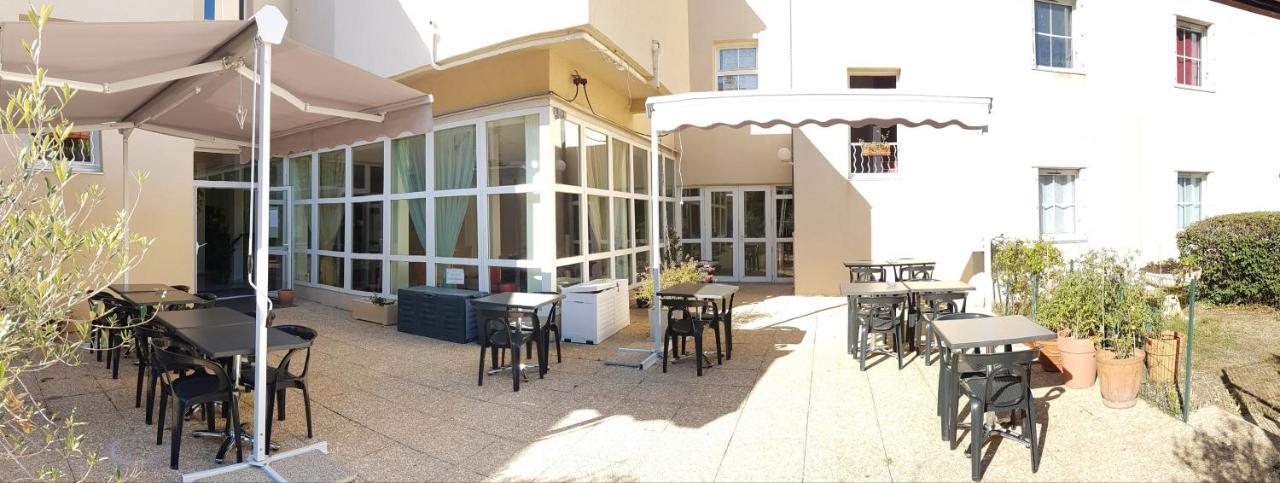 Hotel La Berangere เปรูจส์ ภายนอก รูปภาพ